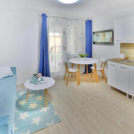 Apartment In With Parking Space
